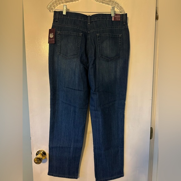 Gloria Vanderbilt Amanda Classic Fit jeans. Size 12. - Picture 2 of 3